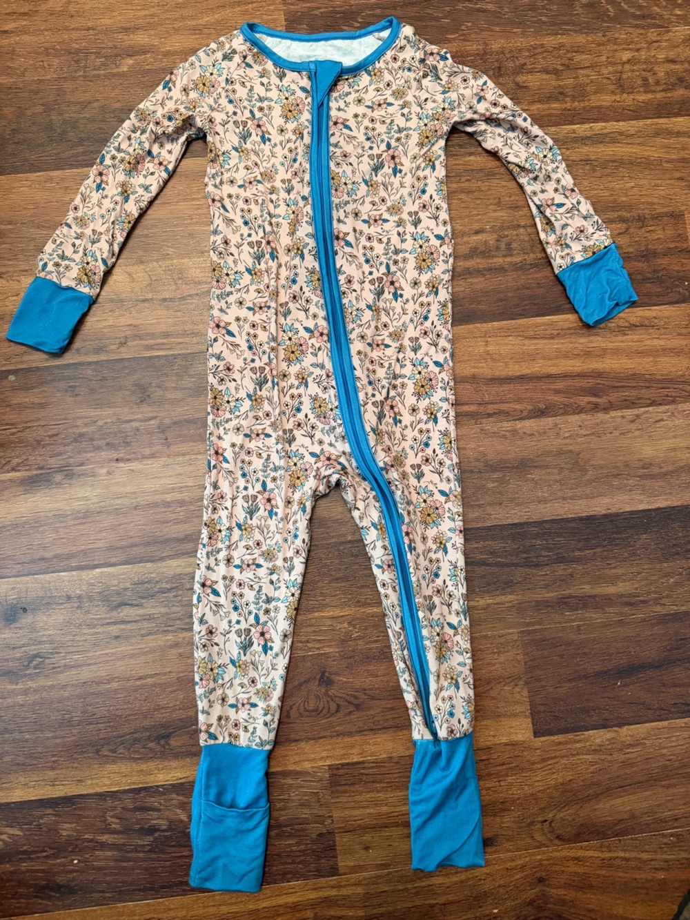 Bamboo floral zippy